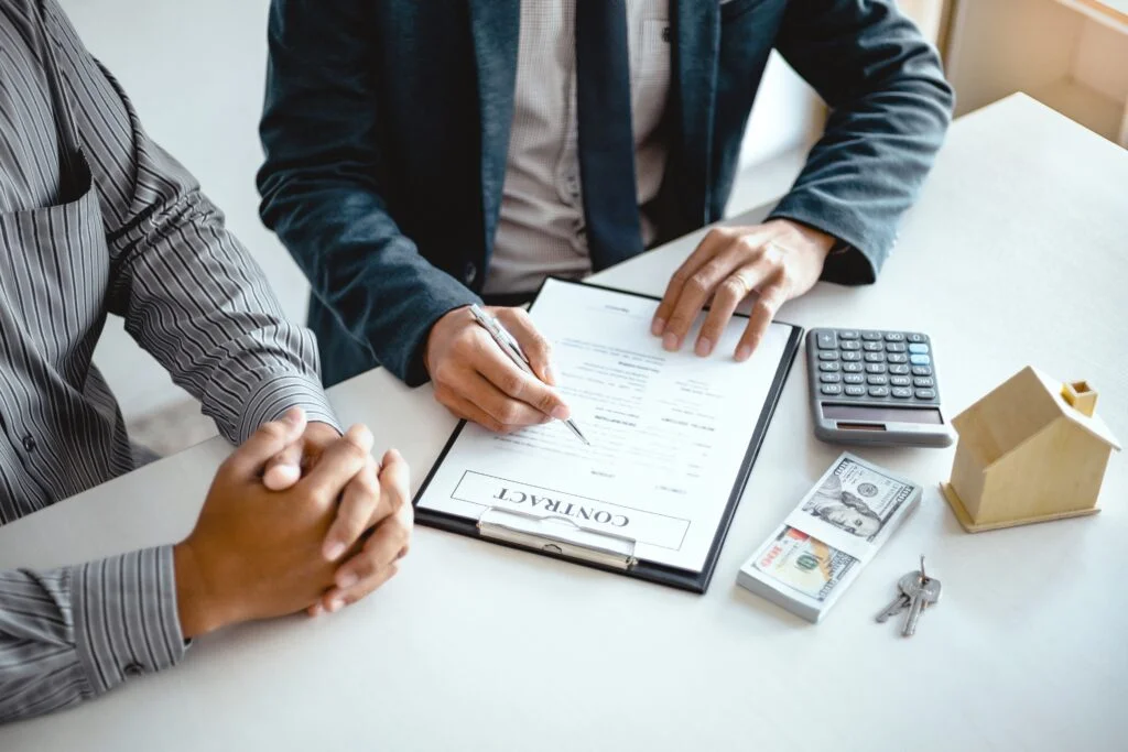 Deciding between fixed and variable rate home loans for 2023